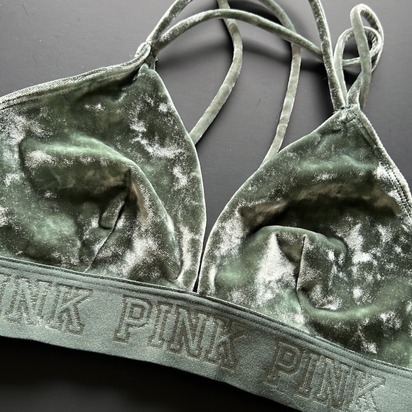 VS Pink Bra - Picture 2 of 6